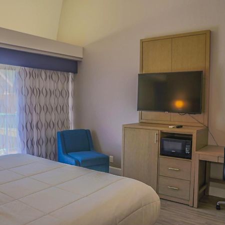 Days Inn By Wyndham Redwood City Esterno foto