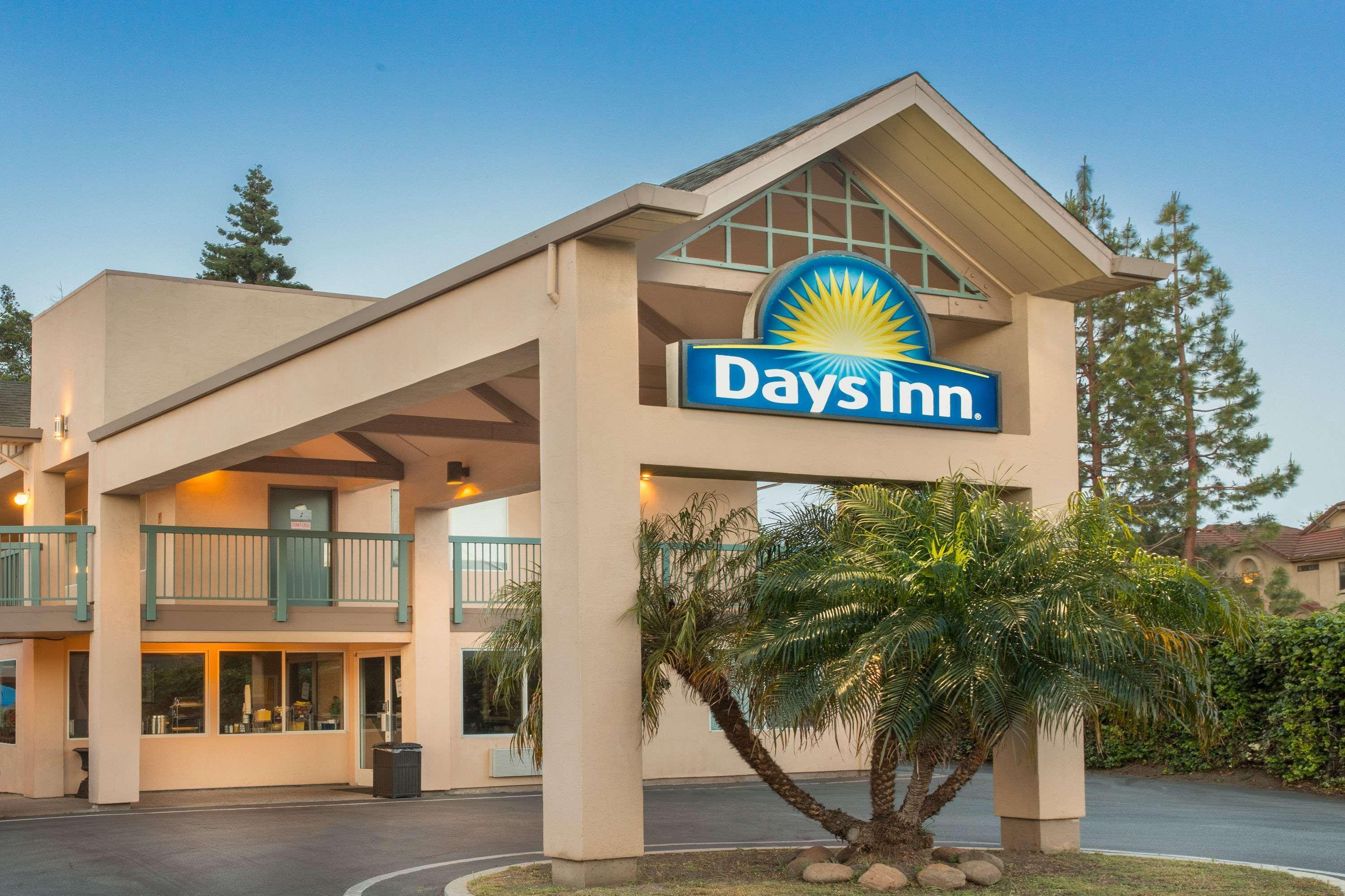 Days Inn By Wyndham Redwood City Esterno foto
