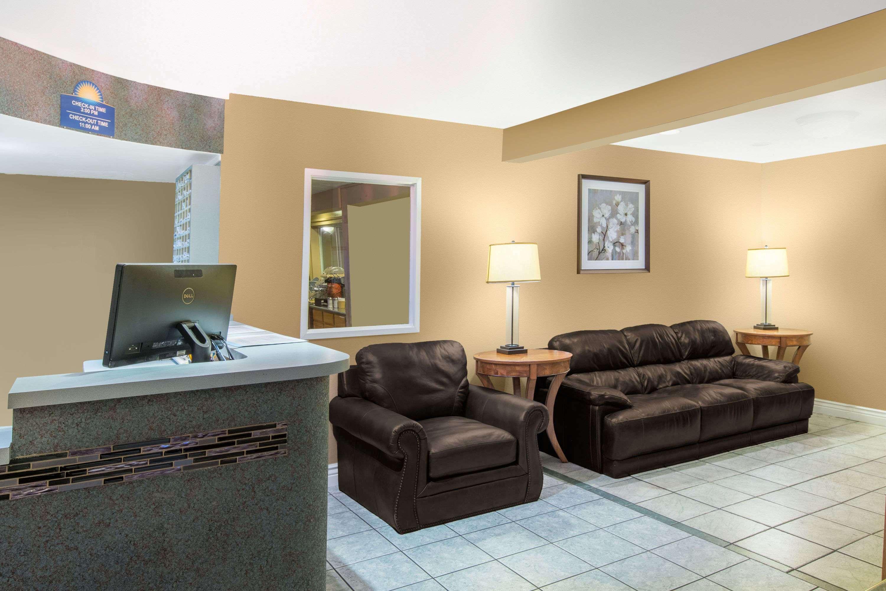 Days Inn By Wyndham Redwood City Esterno foto